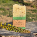 Jabón Natural Artesano · Rosa Mosqueta & Aloe Vera · 100 gr