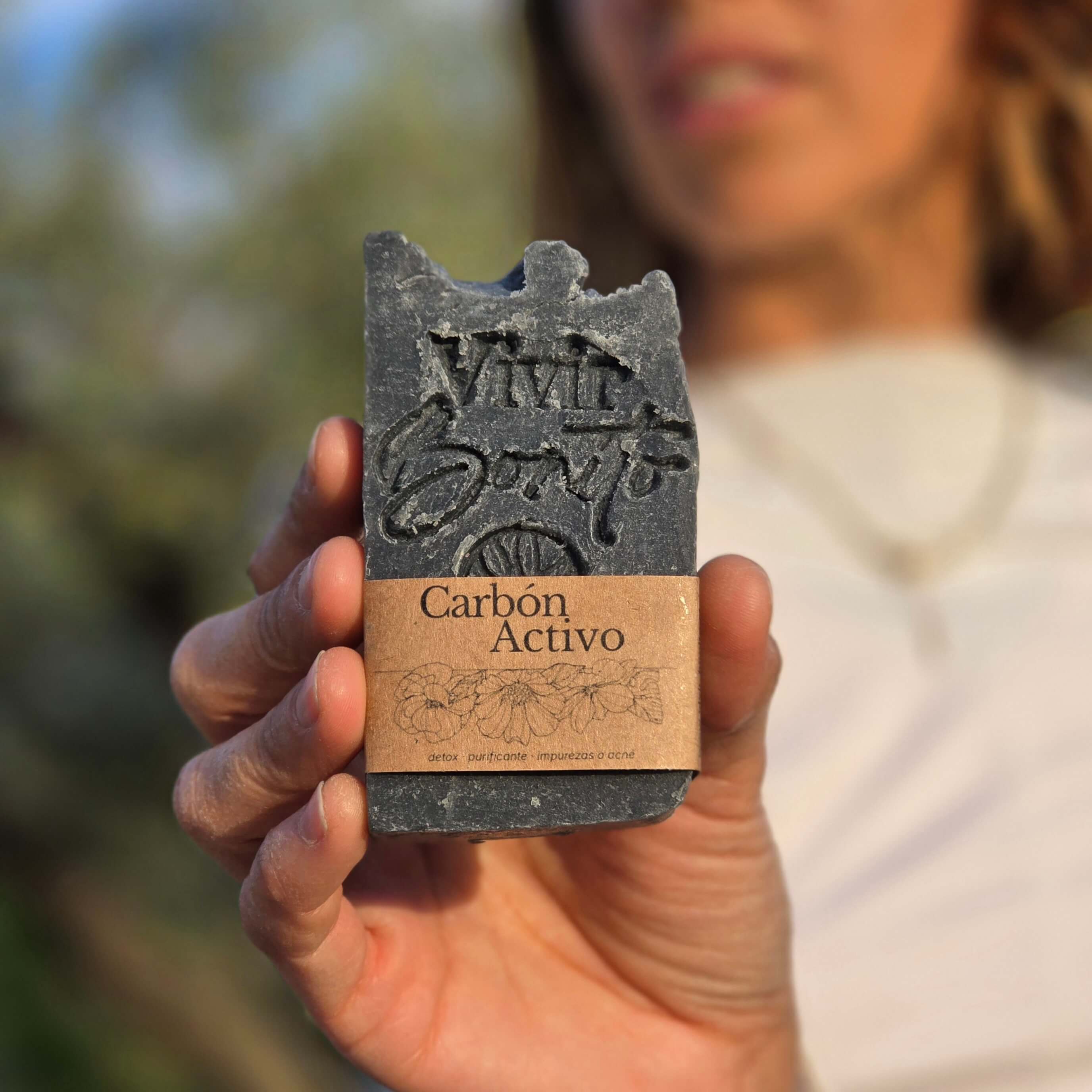 Jabón Natural Artesano · Carbón Activo · 100 gr